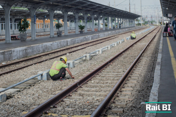 rail maintenance software